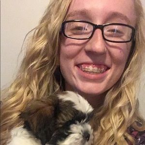 Meet your Posher, Nina